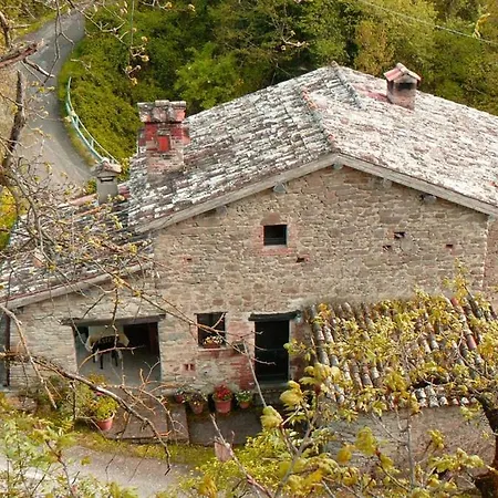Restored Water Mill With Rockpools And Waterfall Hébergement de vacances San Giustino