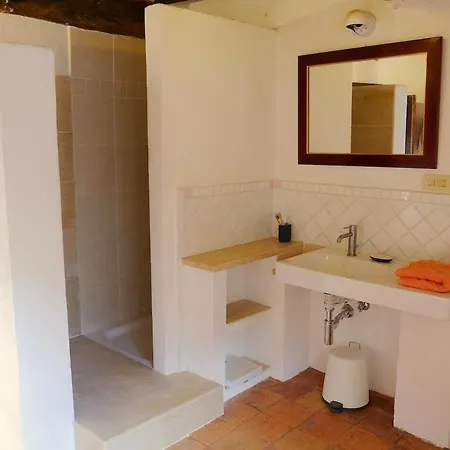 Hébergement de vacances Restored Water Mill With Rockpools And Waterfall *