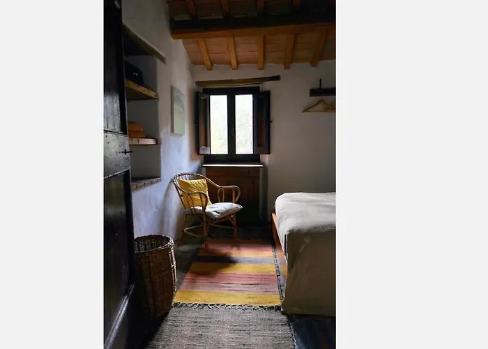 Casa de Férias Restored Water Mill With Rockpools And Waterfall San Giustino